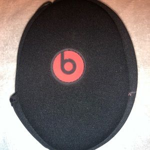 Beats holder